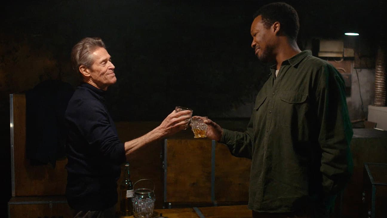 Corey Hawkins ve Willem Dafoe Star