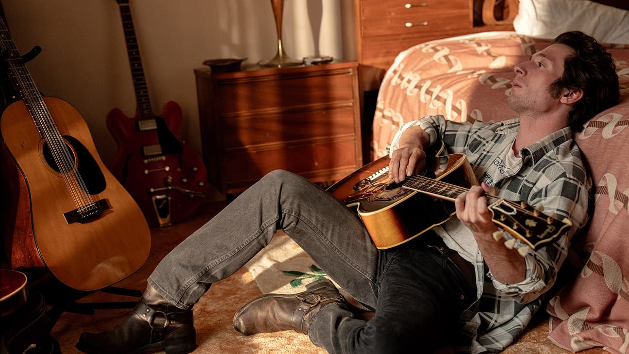 Springsteen olarak Jeremy Allen White