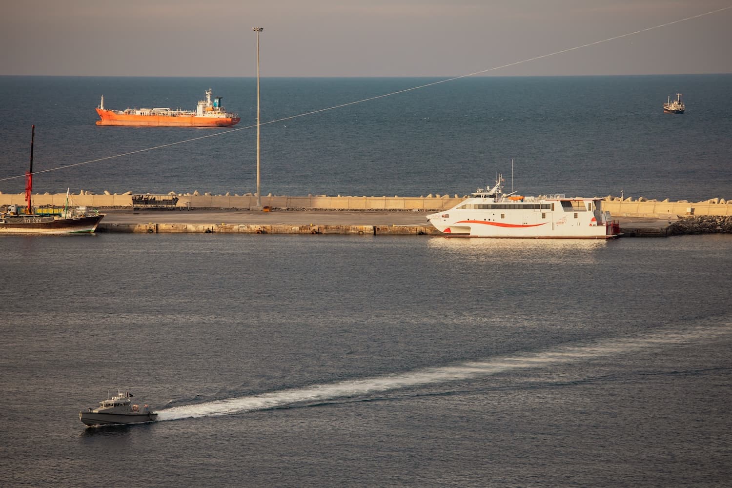 Körfezde Deniz Trafiği Açıklığı Bekliyor