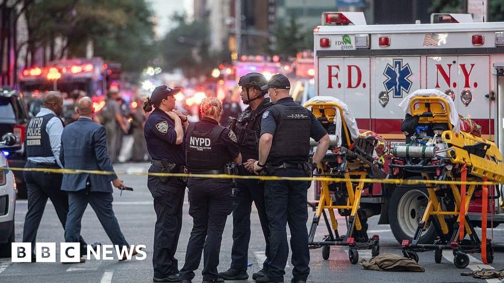 New York Gökdelen'de İki Saat Terör