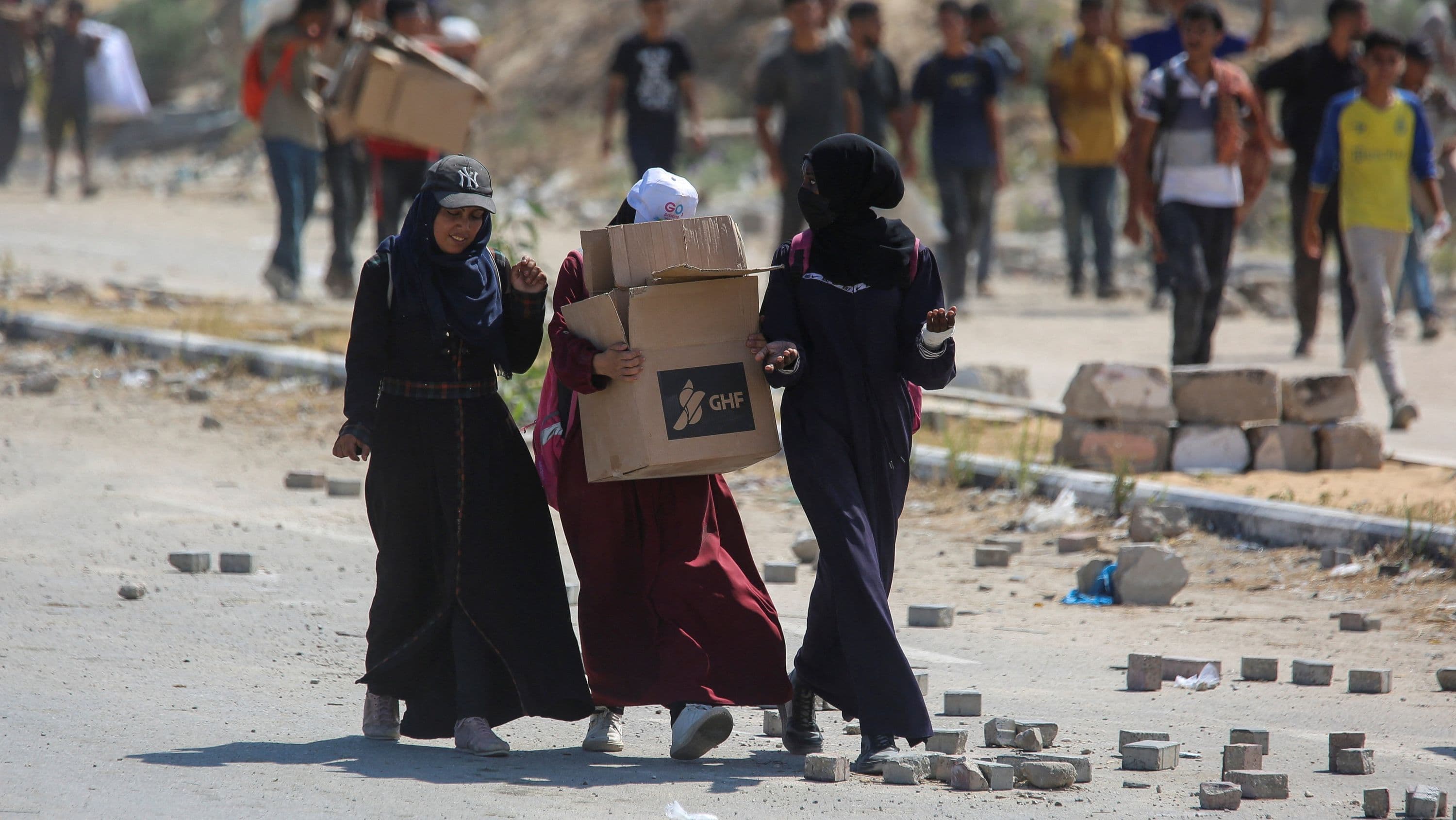 Nurse killed by aid drop in Gaza Strip