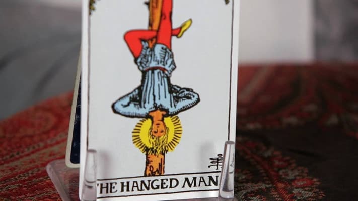 Tarot | Günün Kartı Asılan Adam