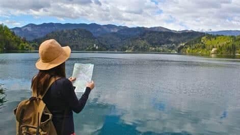 Çok Okuyan Mı Bilir Çok Gezen Mi? Cevaplanamayan Efsanevi Soru