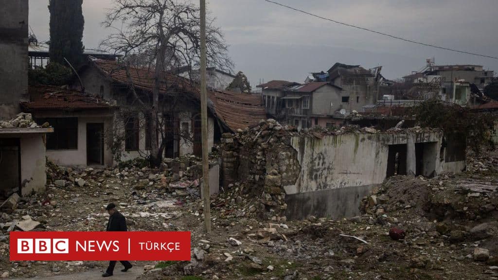 6 Şubat depremlerinin birinci yılında Hatay: 'İnsanlar öfkeli ama yorgun, günü kurtarmaya çalışıyor